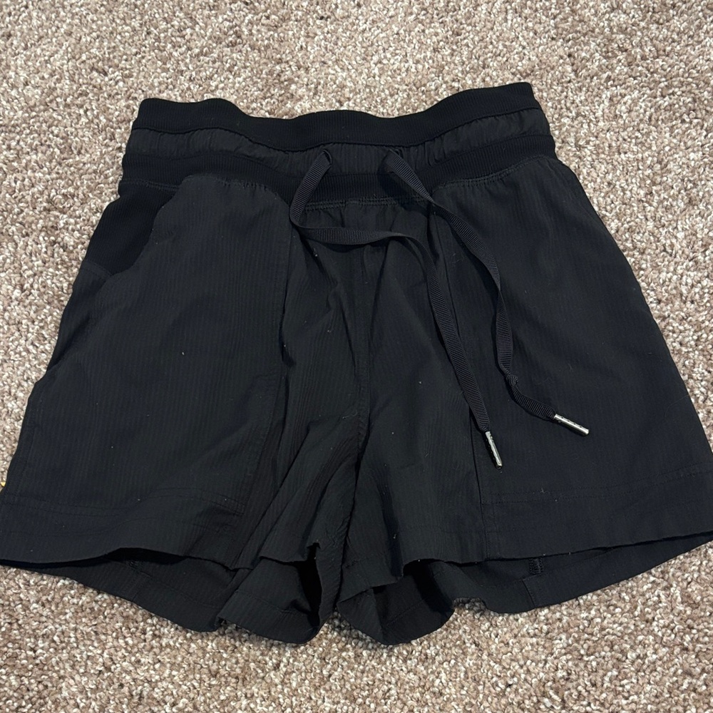 Lululemon Dance Studio Shorts Size 0